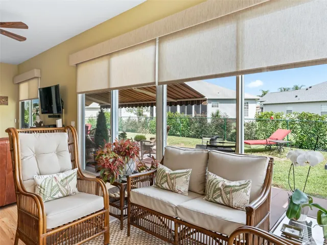 center opening sliding windows