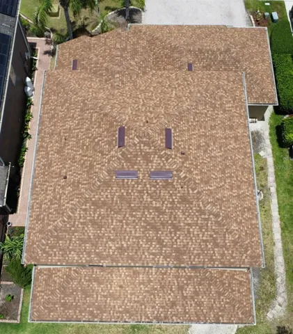 BRAND NEW ROOF WITH A TRANSFERABLE WARRANTY INSTALLED IN JUNE 2026!!!