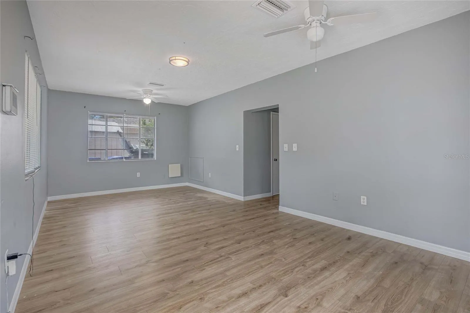 Living room unit 1