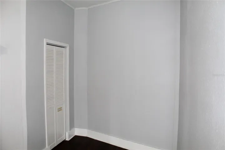 1st fl closet