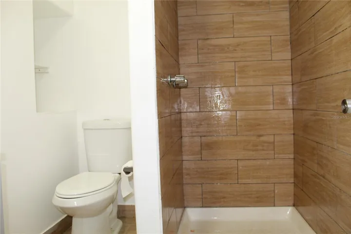 1st Floor Bathroom
