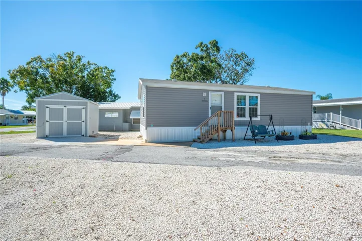 Your new home! No Maintenance yard!