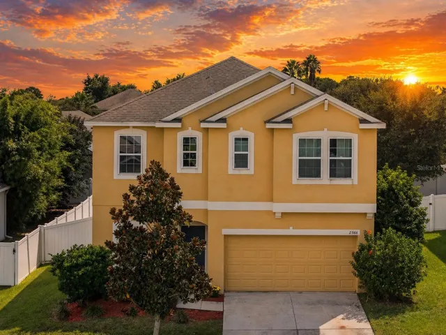 Front exterior of 2566 Limerick Circle in Grand Island, Florida