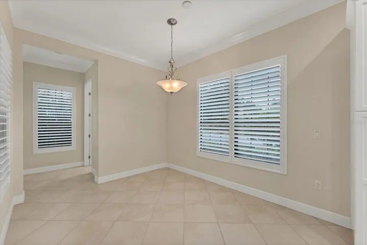 Dine-in Kitchen