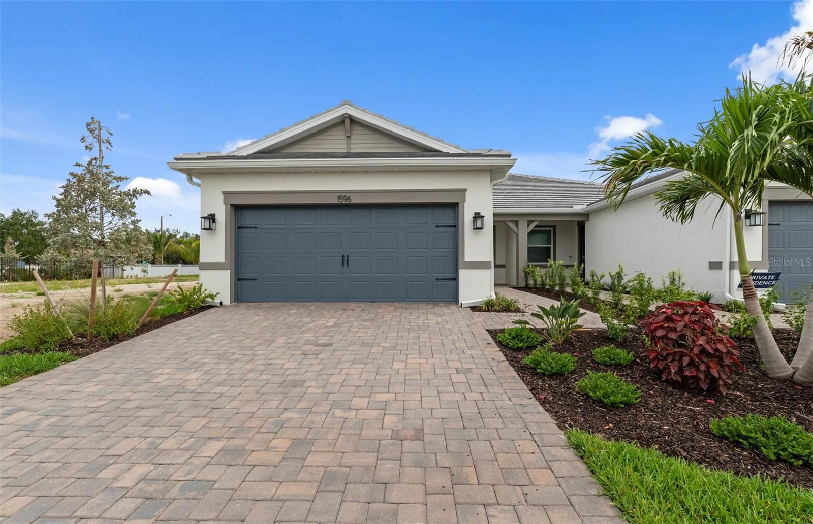 AVALIABLE NOW!!!!!!!!Ellenwood exterior.