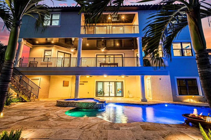 Back of Home -231 Midway Island, Clearwater FL 33767
