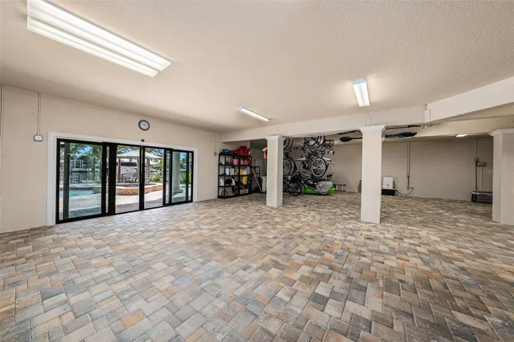 Garage - 231 Midway Island, Clearwater FL 33767