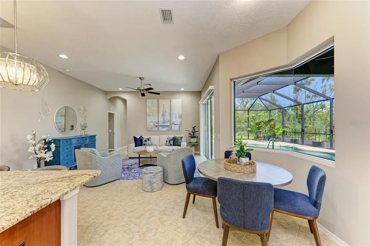Breakfast Nook & Pendant Lighting