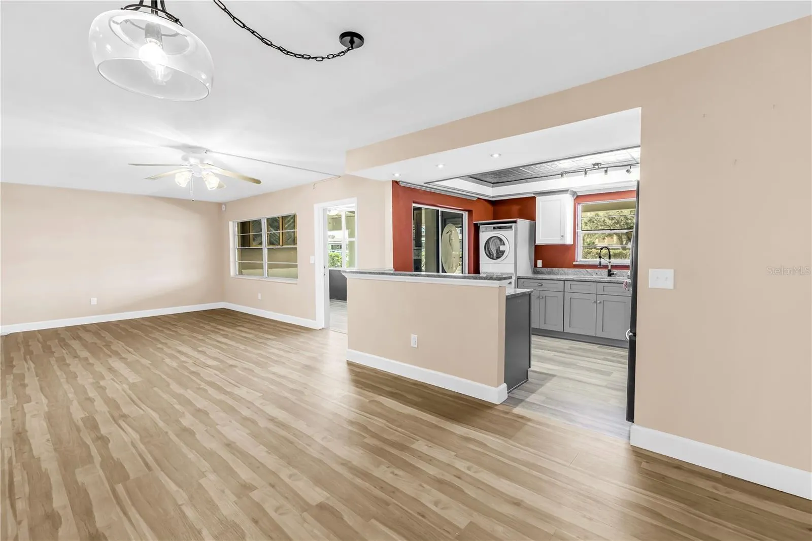 Dining/living