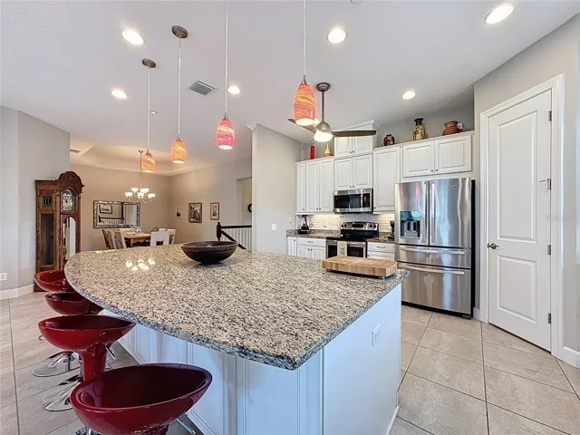 Light &amp; Bright Gourmet Kitchen