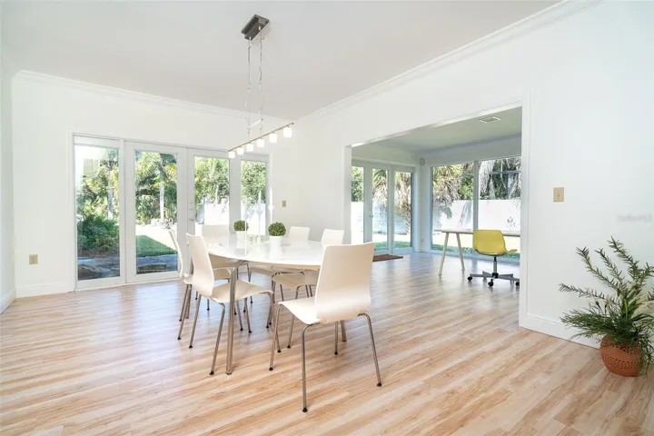 Light-filled dining room