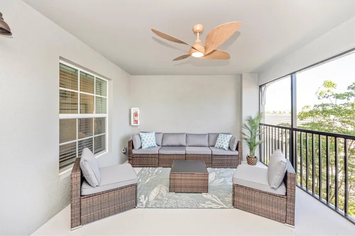 Front Lanai