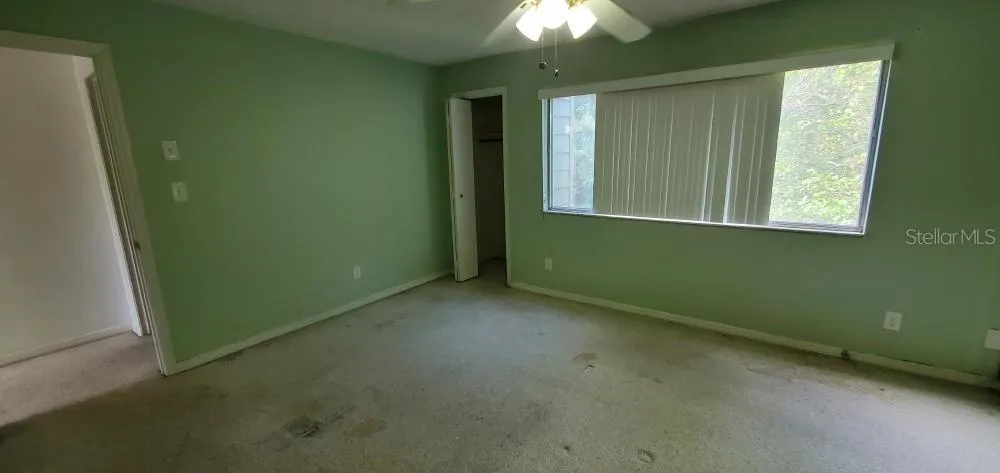 PRIMARY BEDROOM (2 CLOSETS)