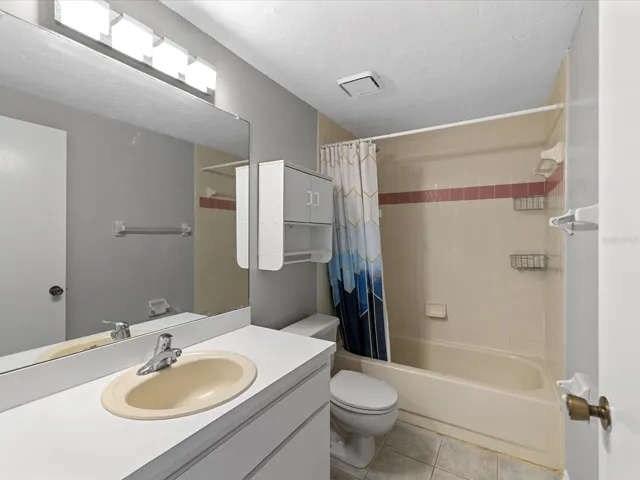 Second Full Bathroom