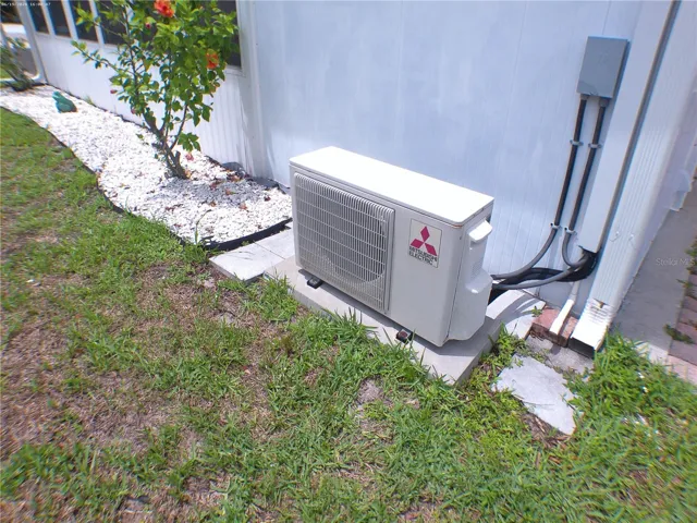 Side Splitter AC for patio