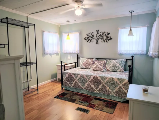 Back bedroom