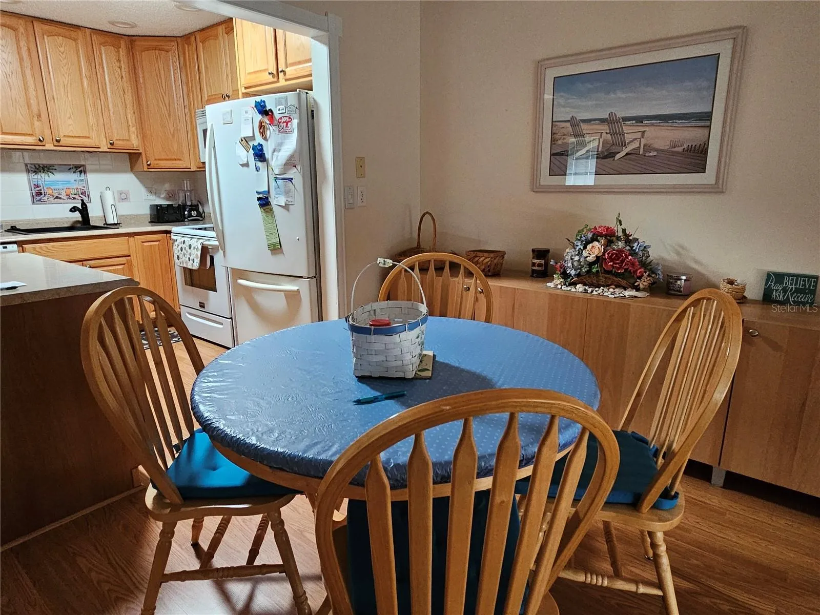 Dining rm &amp; Kitchen