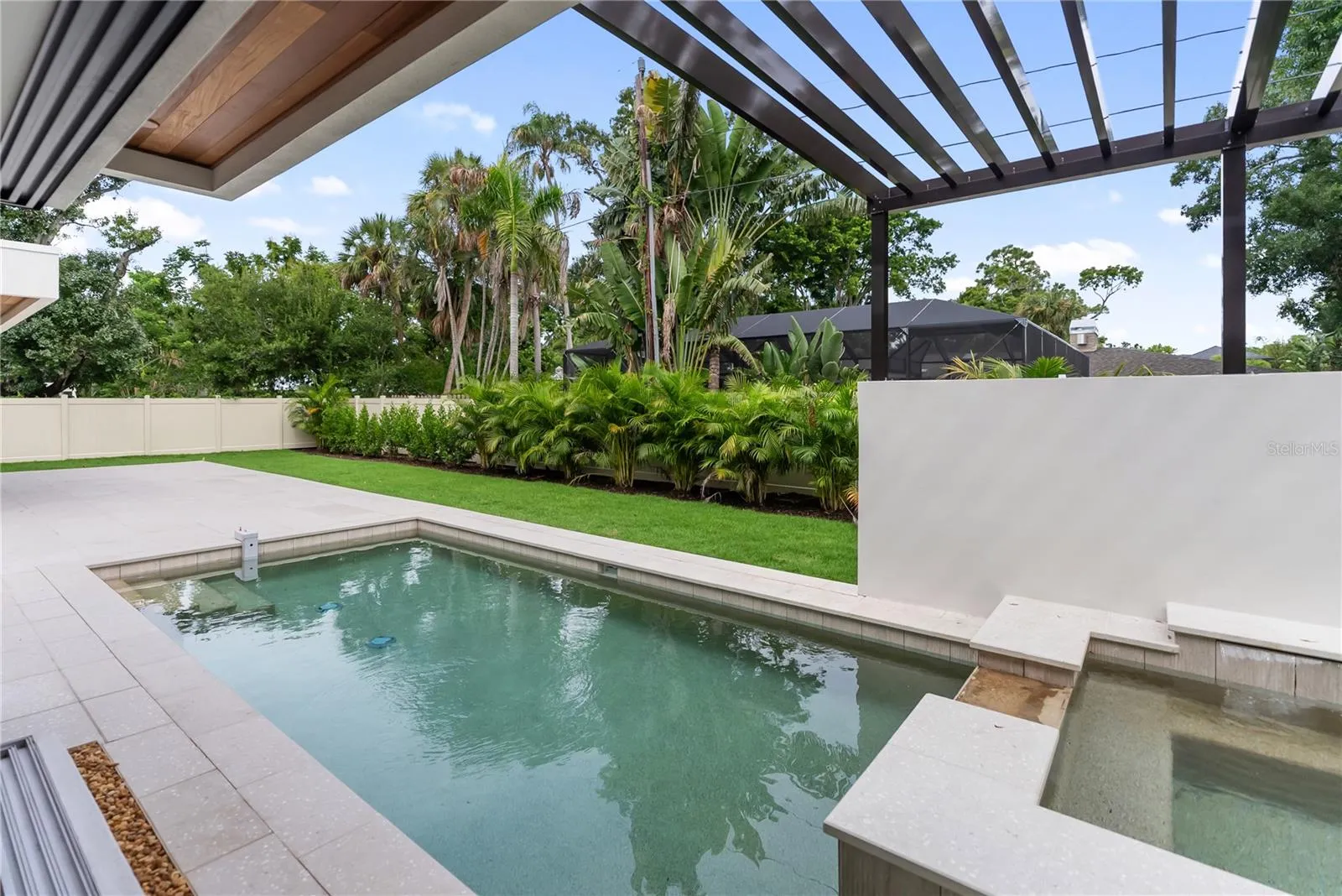 Pool &amp; spa