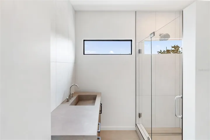 Second floor ensuite 1 -bathroom
