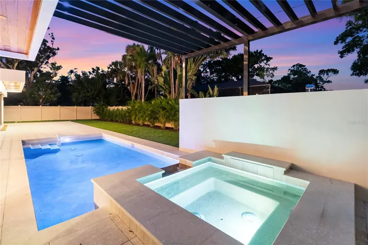 Pool & spa