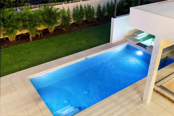 Pool & spa