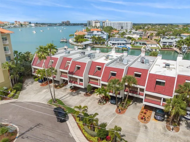 220 Skiff Point