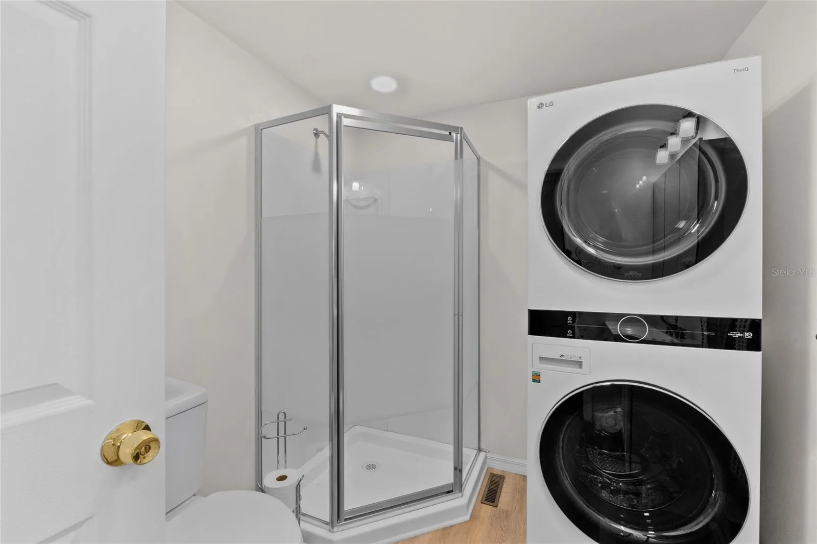 Bathroom 2 Fully updated in 2021