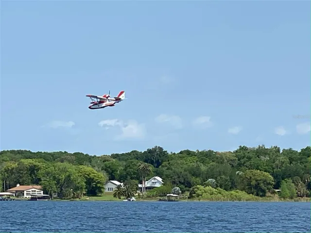 Sea plane