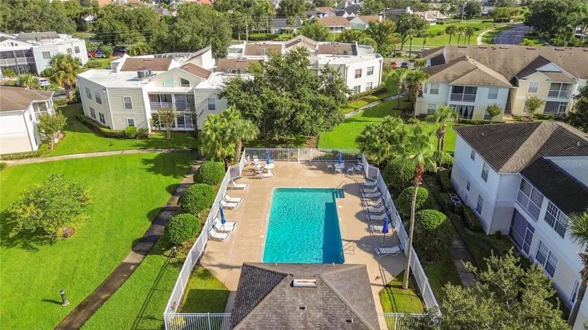 Oasis community pool - walking distance from back porch