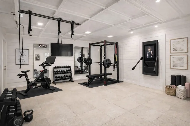 Virtually Renovated Workshop as a Home Gym