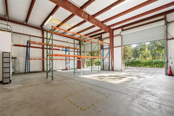 Warehouse - 18' Clear
