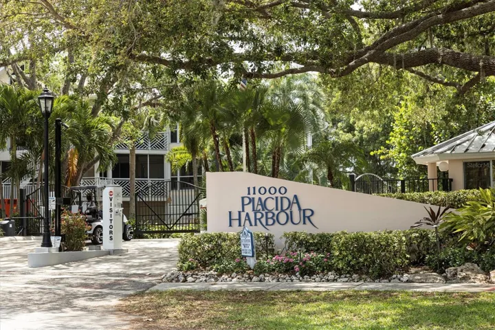 Gated Entrance of Placida Harbour!