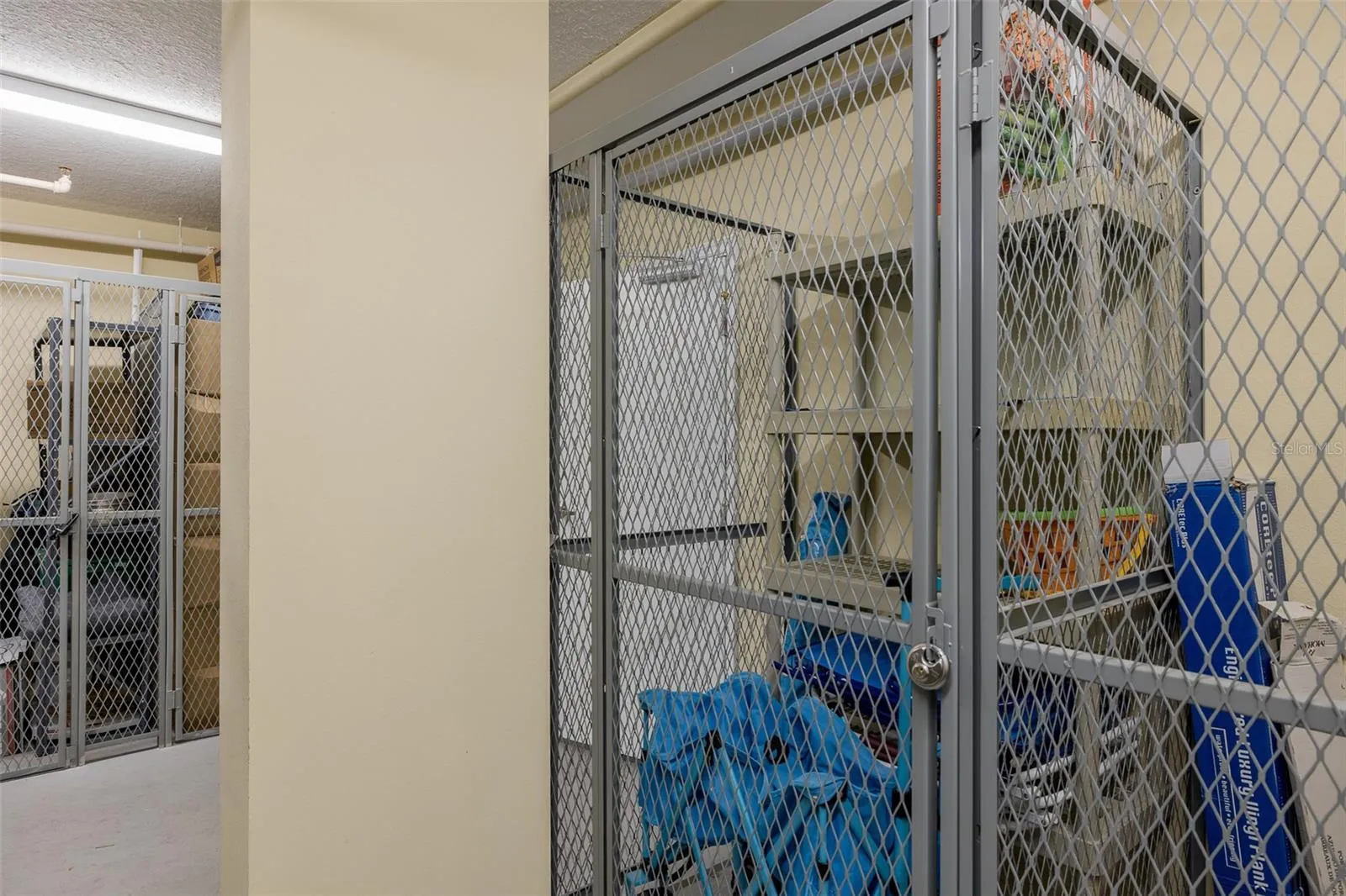 Storage locker
