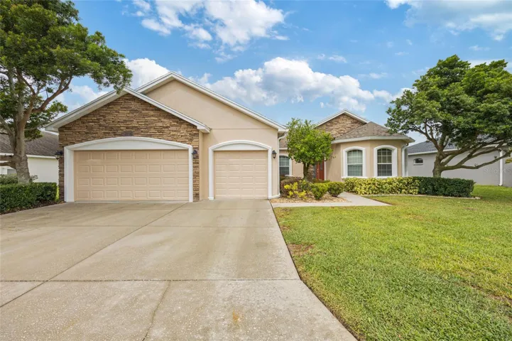 2800 Sq Ft, 4BR 3BA, + HUGE 12x20 Office!