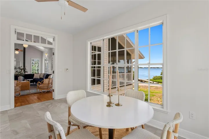 Dining area in kitchen