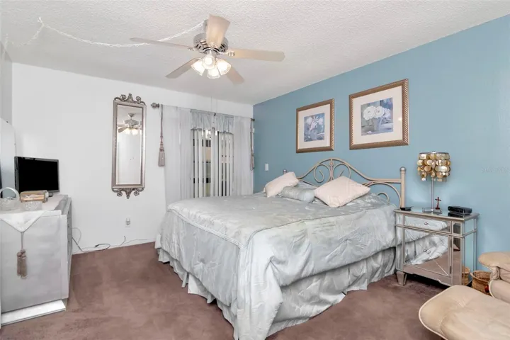 Tranquil large prive suite