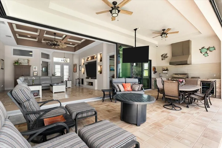 Covered 39x13 Lanai