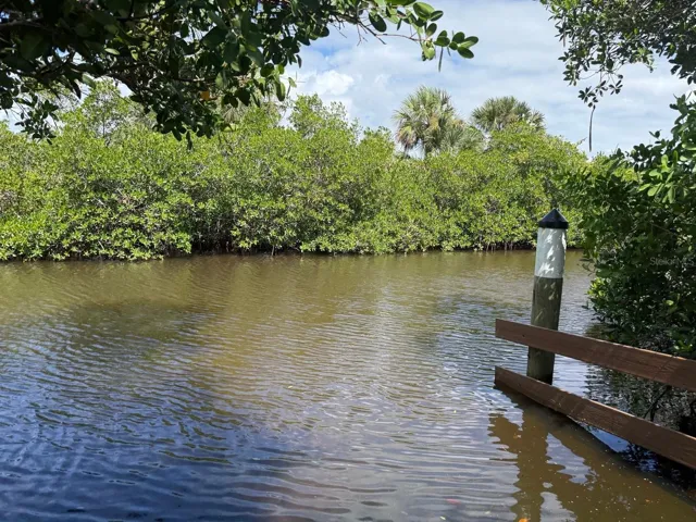 This is the launch and this creek goes into Burnt Store Marina where you can access Charlotte Harbor or head SW thru Boca Grand Pass to the Gulf of America/Mexico.