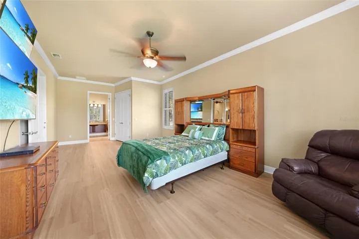 Second master suite.