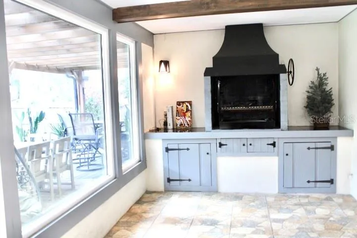 COVERED OUTSIDE KITCHEN
