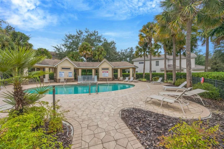 Brentwood Townhomes Pool