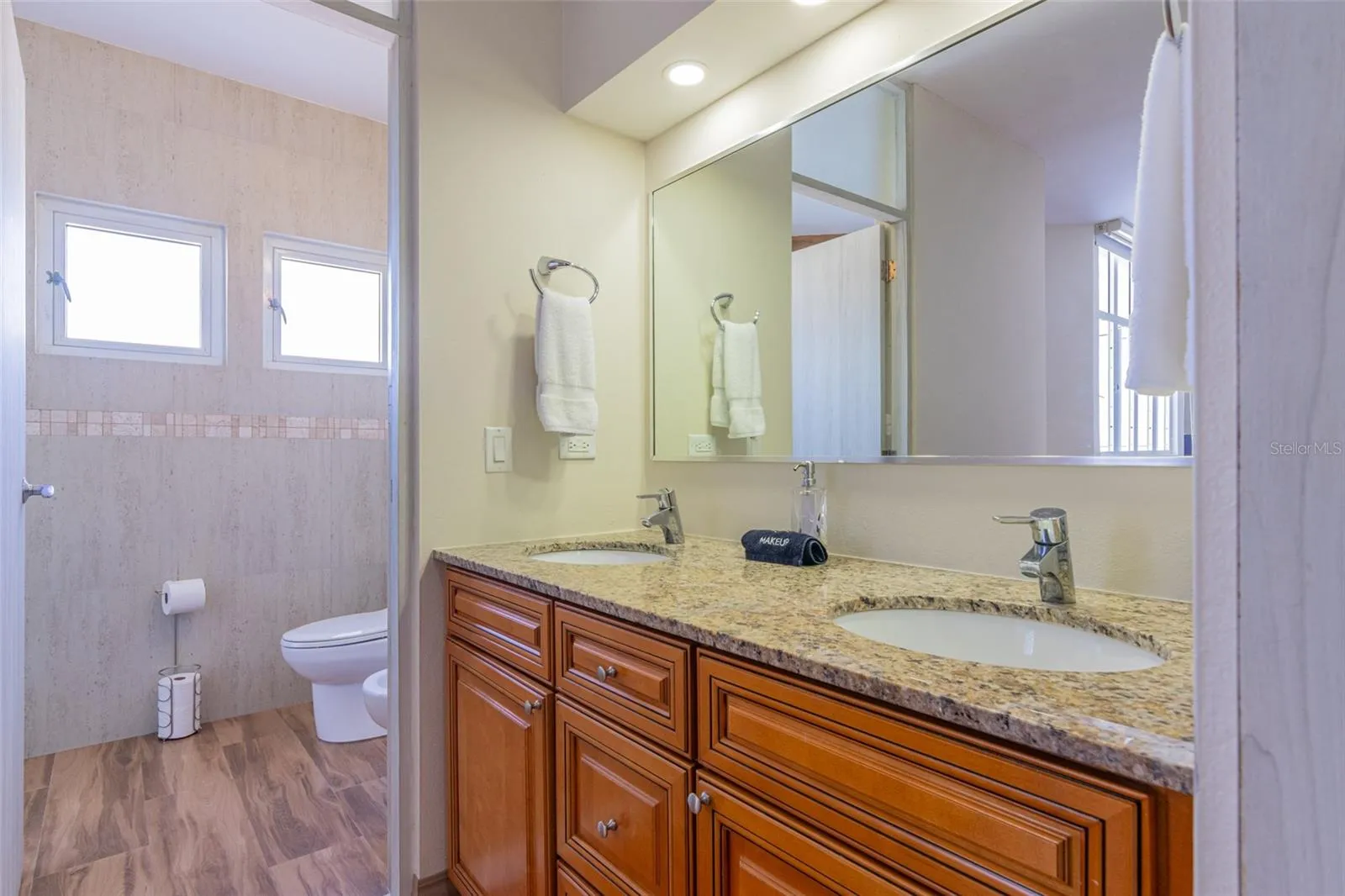 Primary Bathroom – Modern and Bright