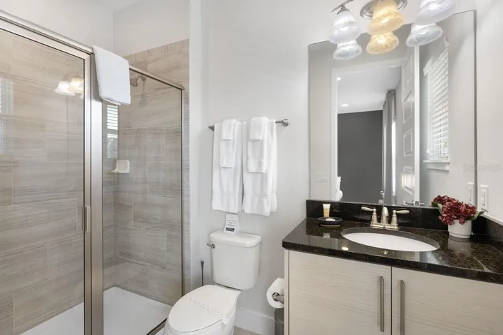 Mini-primary bath