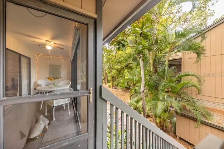 Lanai entrance