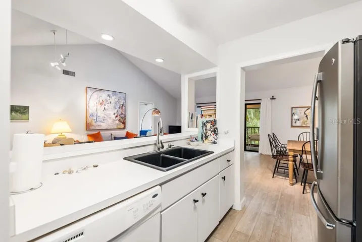 Open kitchen