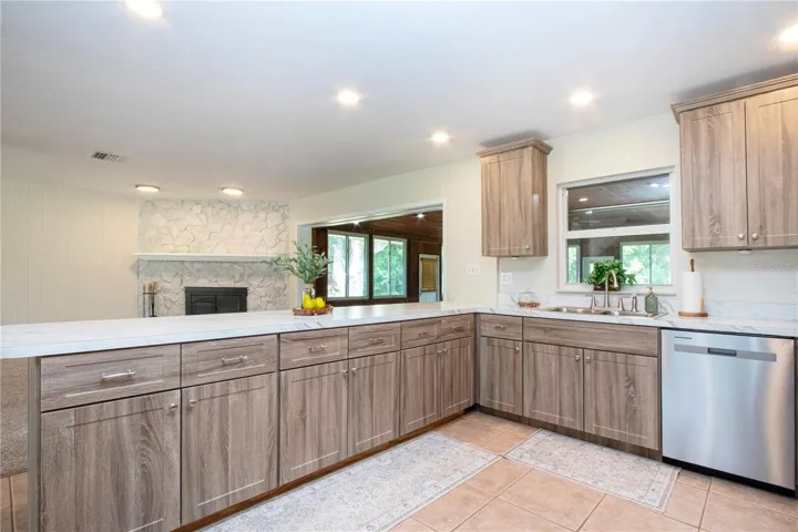 Tons of kitchen cabinet space