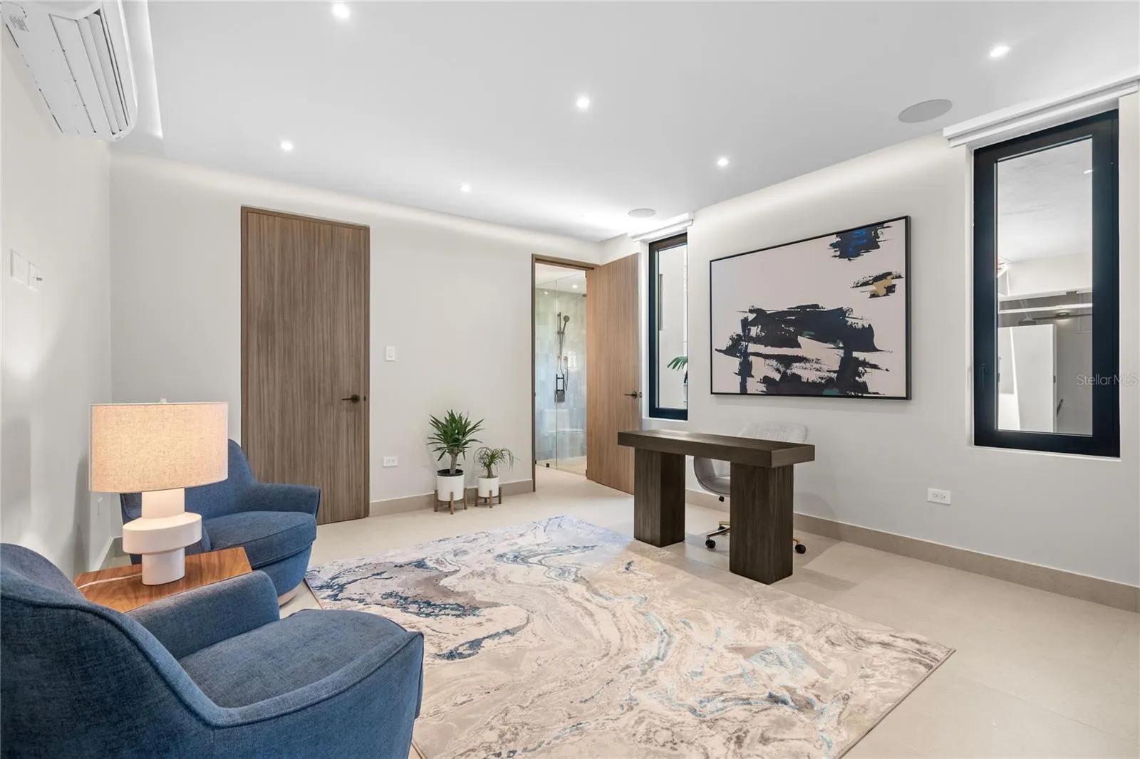 Bedroom #4 / Option for an offcie