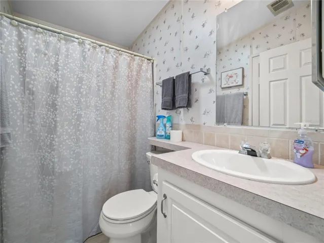 2nd Bathroom