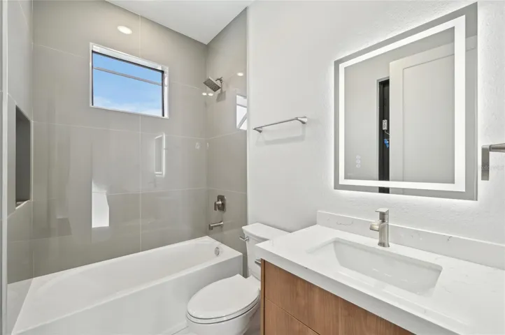 Guest bathroom that doubles as a pool bath!