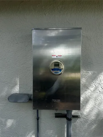 400 AMP METER